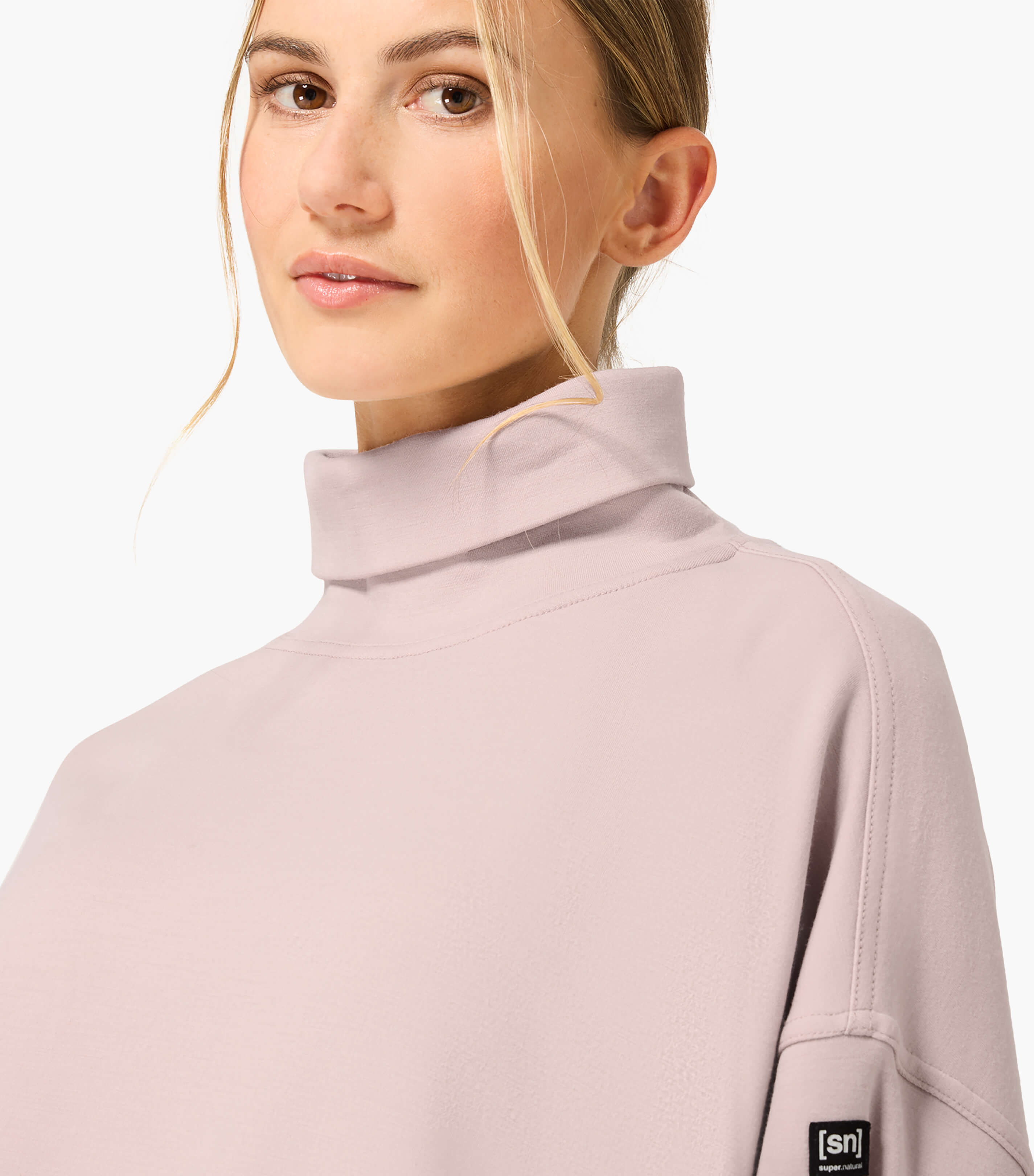 ROLLING ROLL NECK