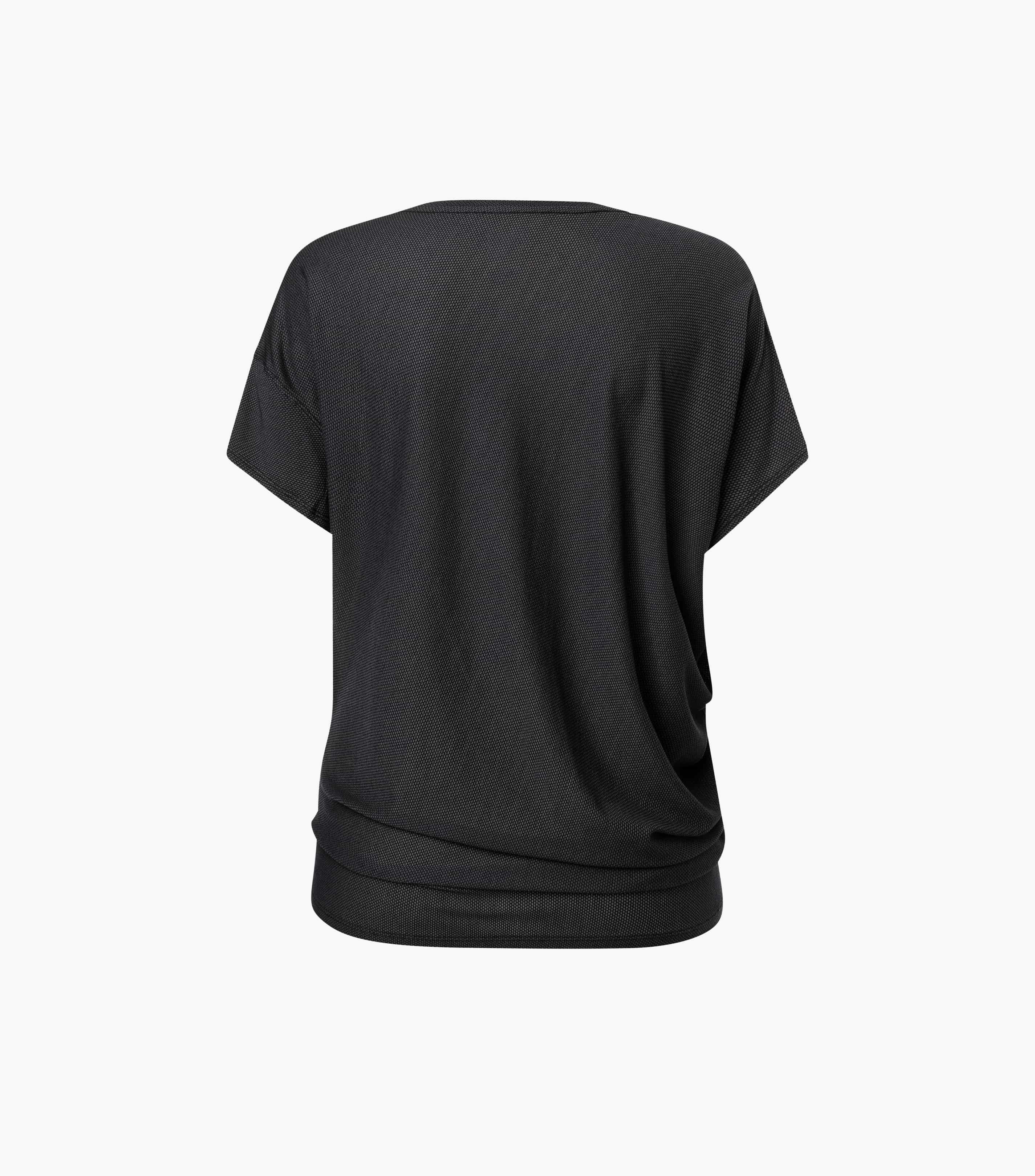 LOOSE AIR TEE