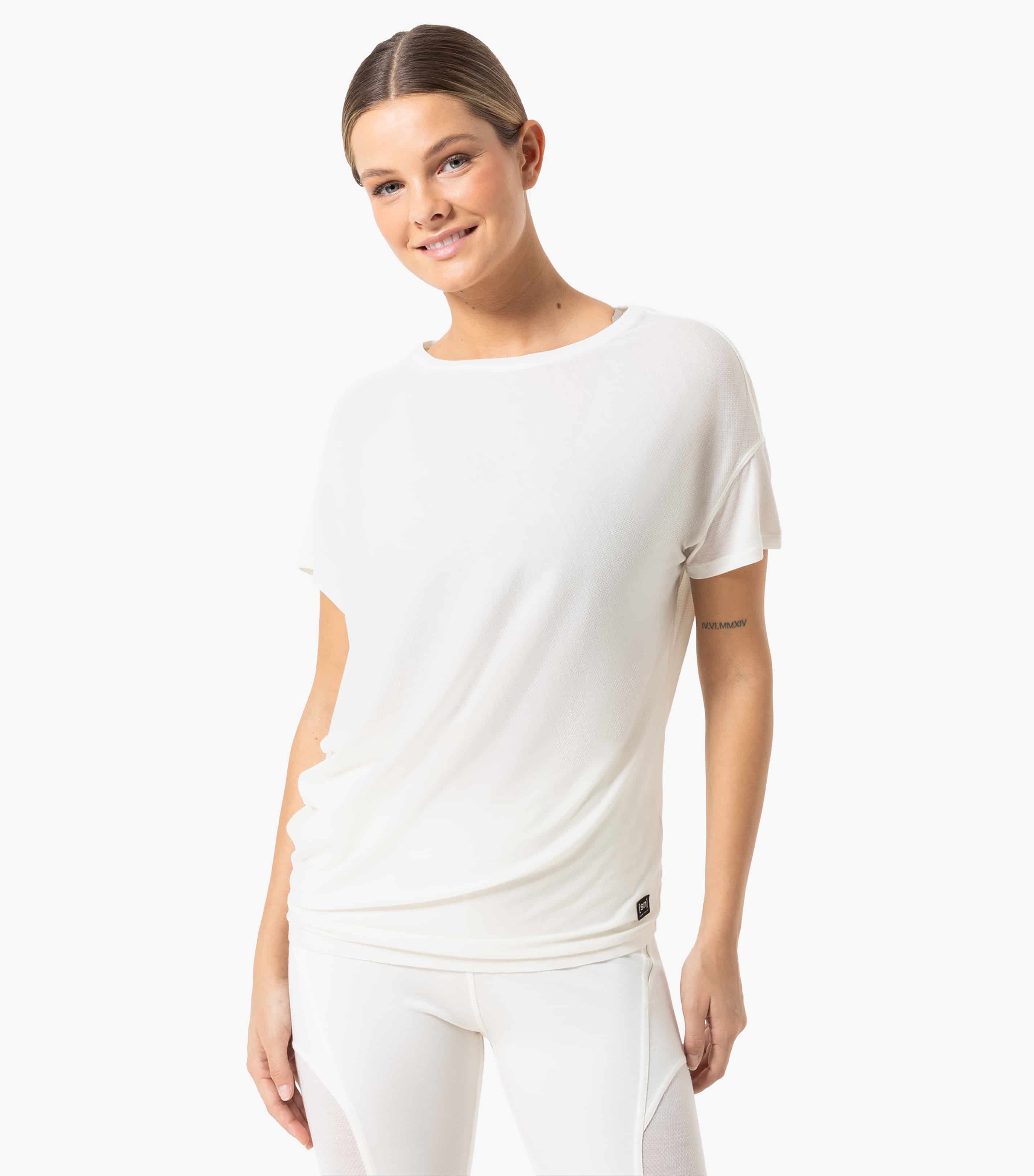 LOOSE AIR TEE