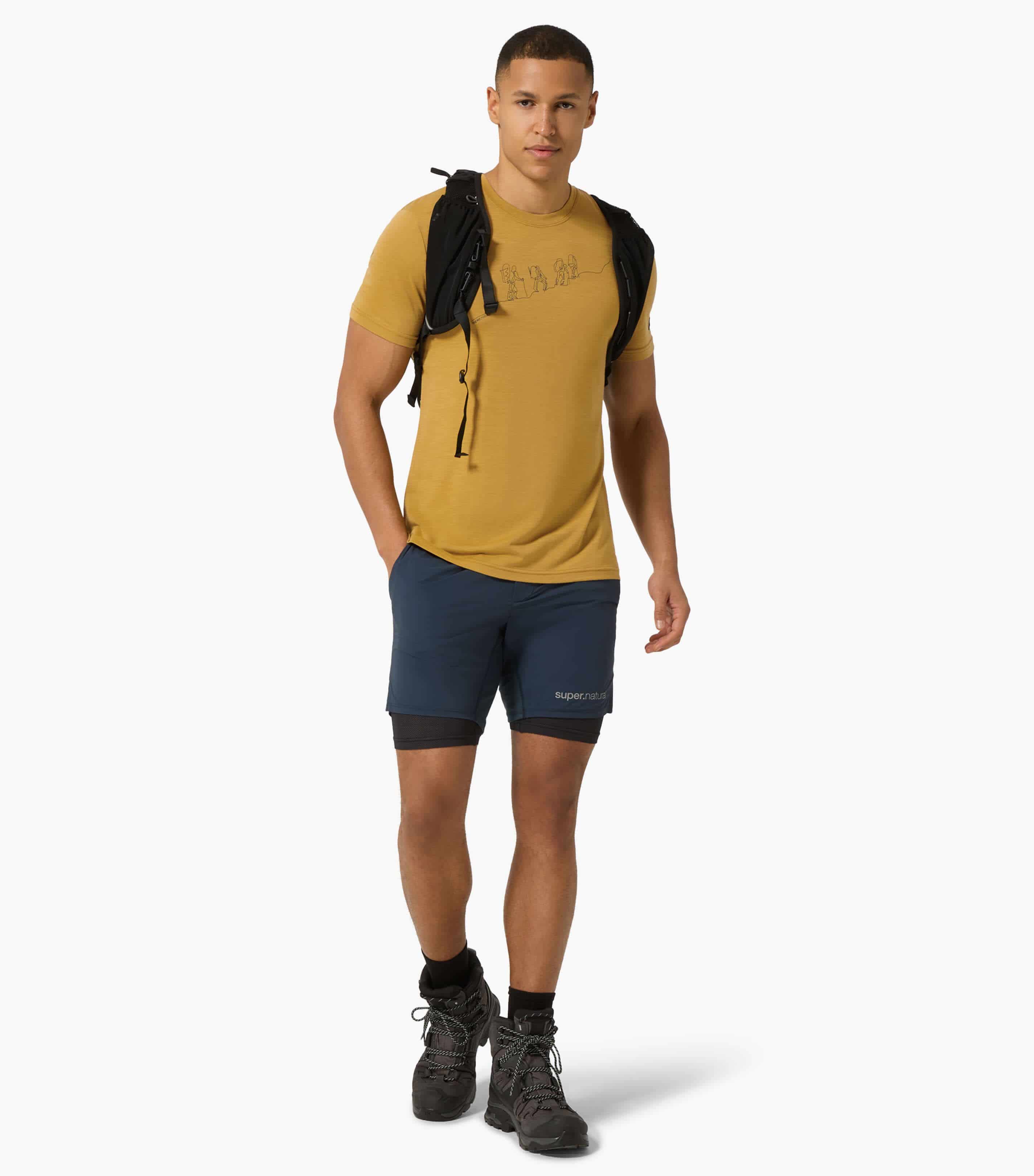 HIKING TEE