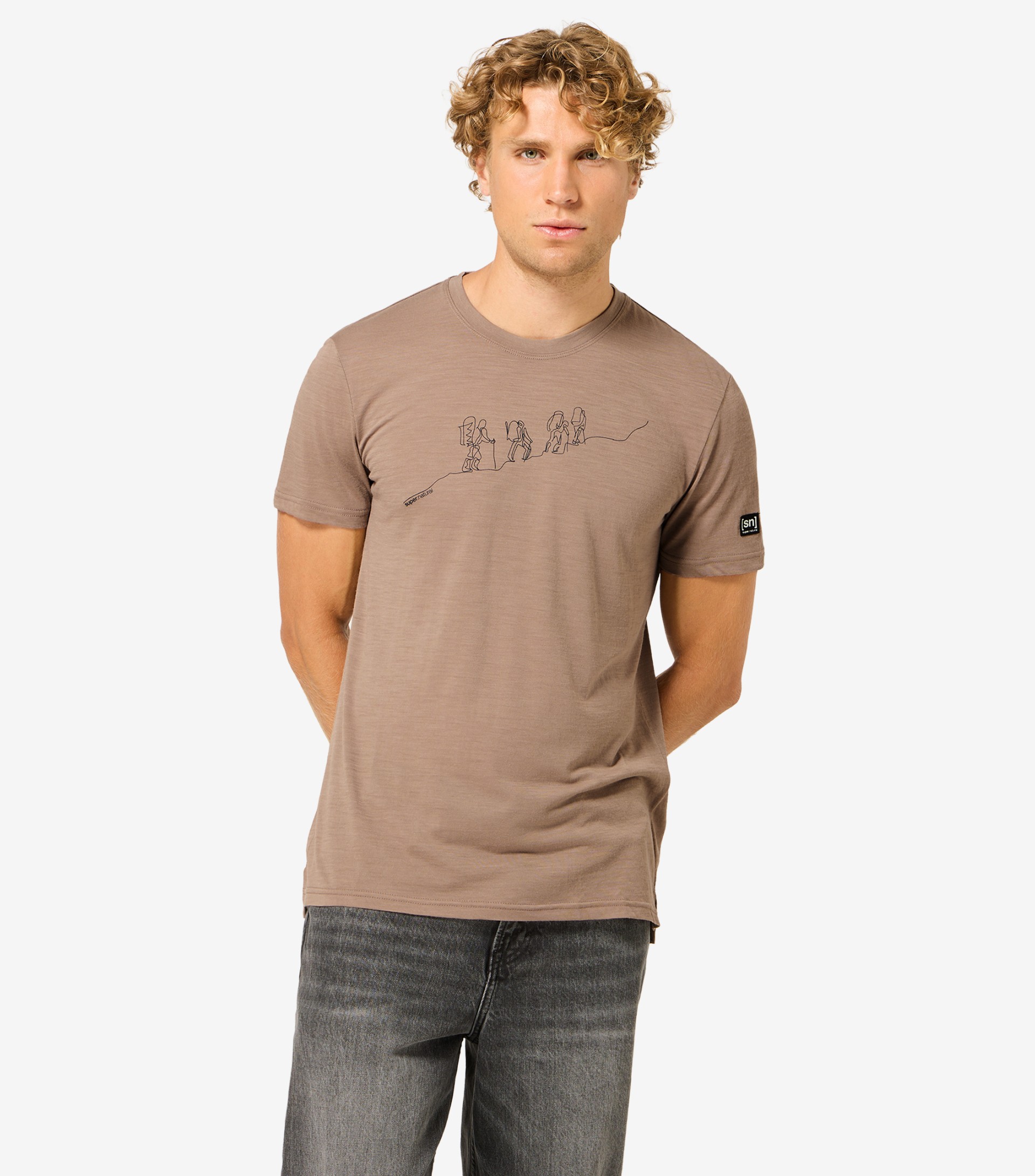 HIKING TEE