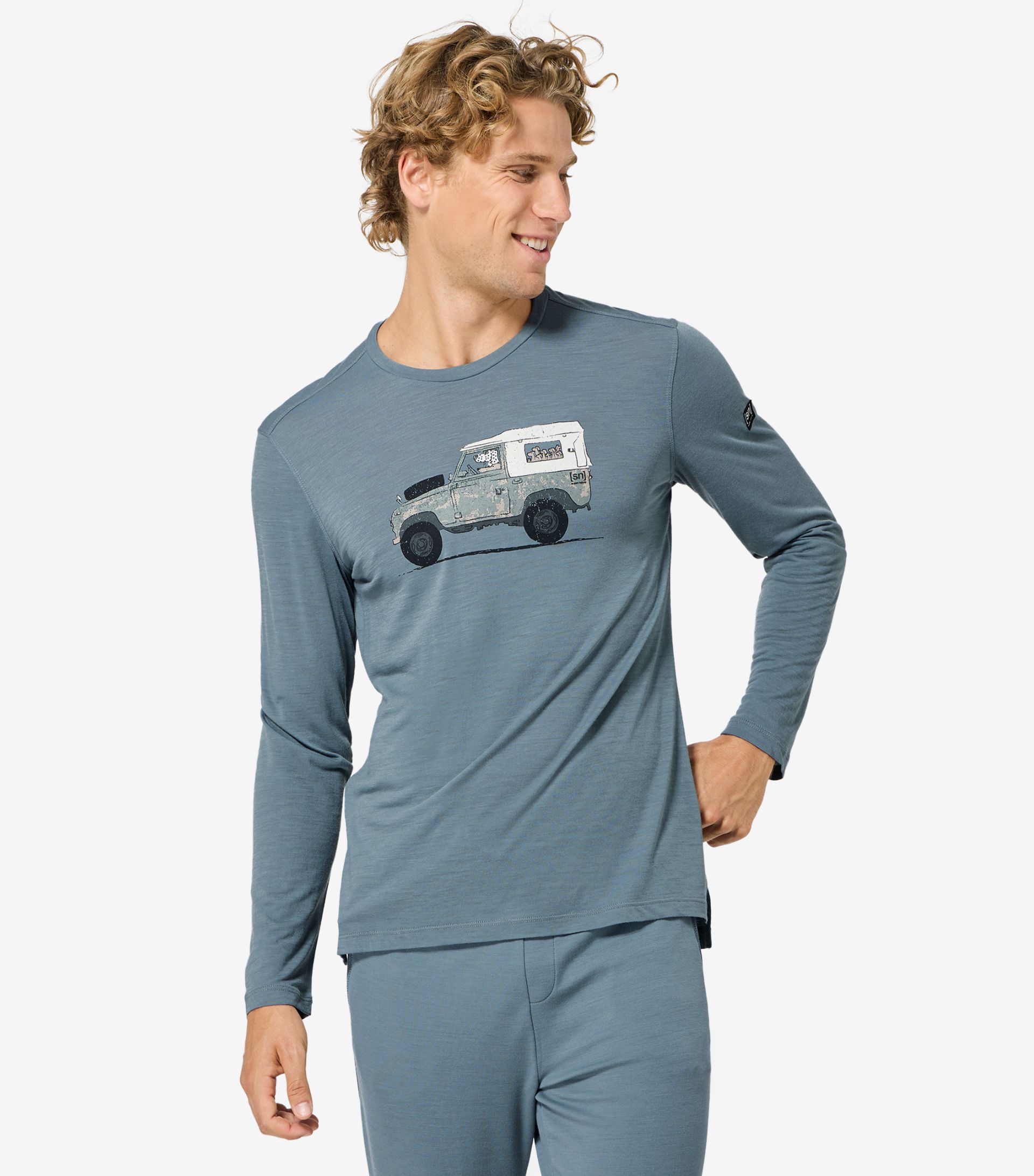 DOG EXCURSION LS