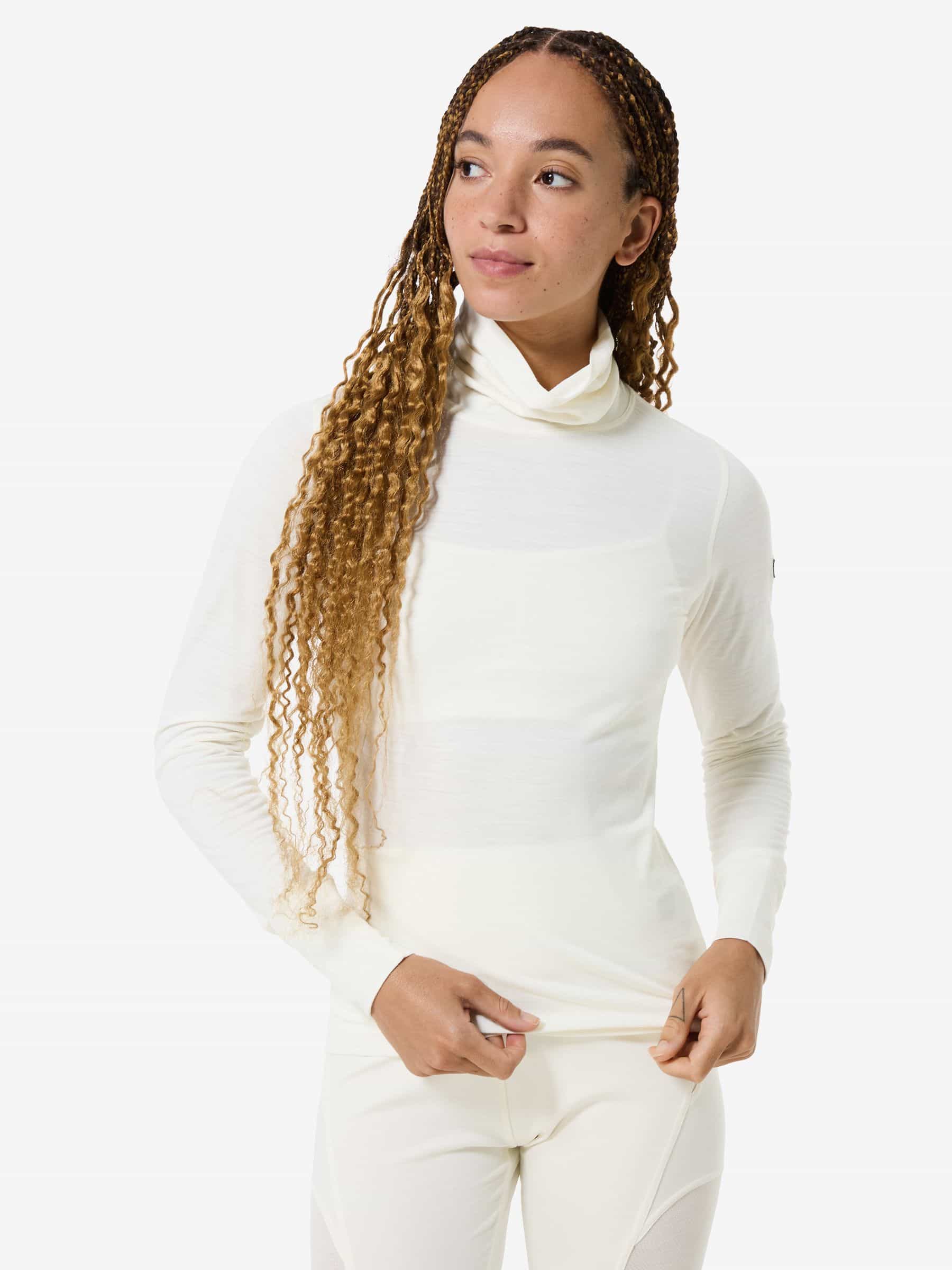 SKIING ROLL NECK
